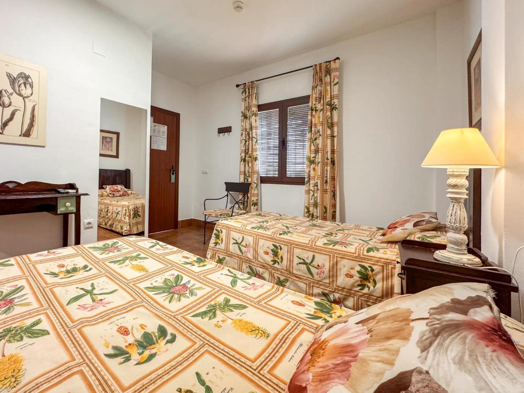 Hotel Valsequillo レペ エクステリア 写真