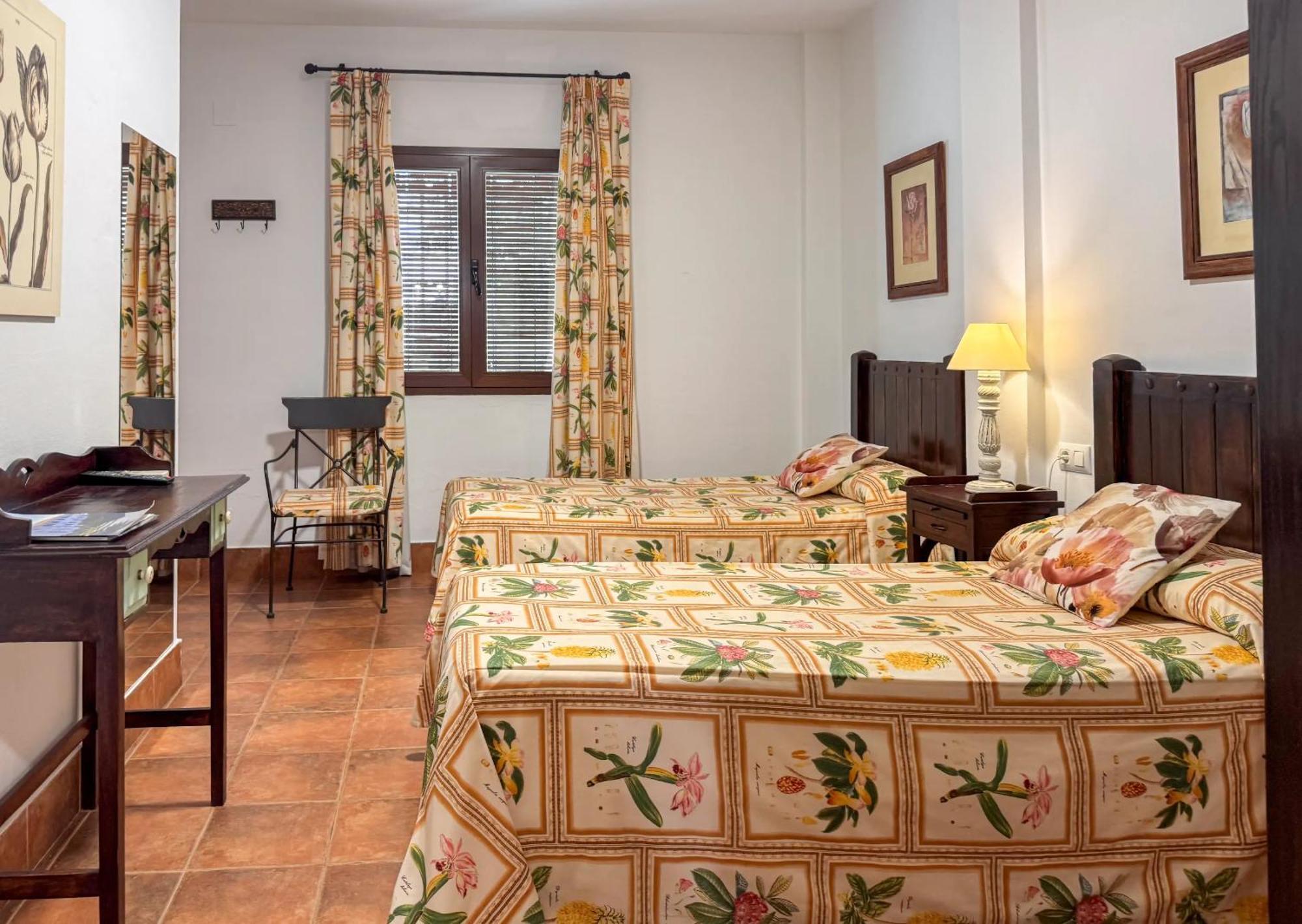 Hotel Valsequillo レペ エクステリア 写真